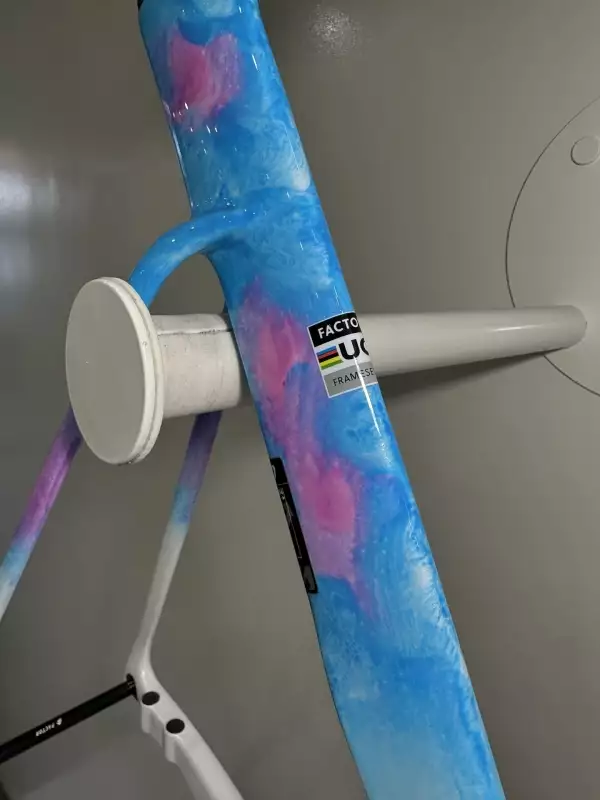 FACTOR Ostro V.A.M. 2.0 rámová sada Watercolour